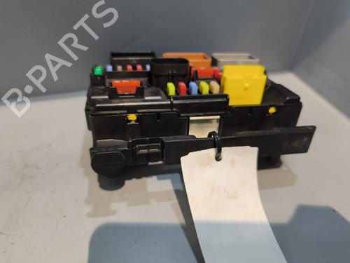 fuse-box-citroen-c3-ii-sc_-2009-29314854 main image