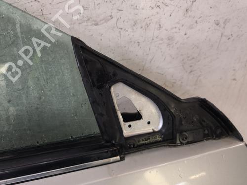 Dør højre fortil Dør højre fortil MERCEDES-BENZ CLK (C209) CLK 220 CDI (209.308) (150 hp) 34504684 34504684