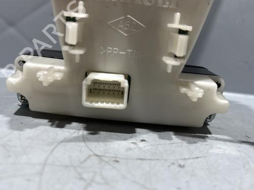 Warning switch RENAULT LAGUNA III (BT0/1) 2.0 dCi (BT01, BT08, BT09, BT0E, BT0K, BT12, BT1C, BT1D,... | BP28181229I22 