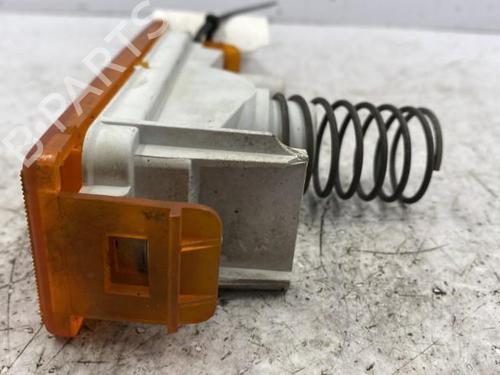 Used Right front indicator Right front indicator RENAULT RAPID Box Body/MPV (F40_, G40_) 1.9 D (F40R) (54 hp) 22834006 22834006