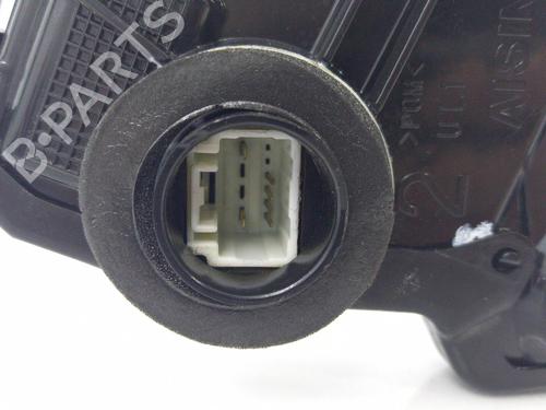 Front left lock TOYOTA VERSO (_R2_) 2.0 D-4D (AUR20_, AUR20R) | BP22824898C98 