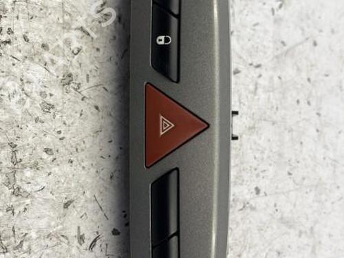 Used Warning switch PEUGEOT 308 I (4A_, 4C_) 1.6 HDi (90 hp) 22836274