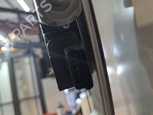 Used Front right window mechanism Front right window mechanism CITROËN C3 III (SX) 1.2 PureTech 82 (83 hp) 22821079 22821079