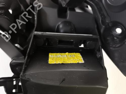 Used Rear bumper bracket Rear bumper bracket 36894300 36894300