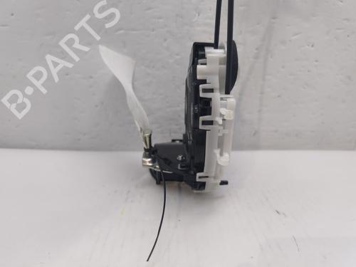 Used Rear right lock Rear right lock TOYOTA YARIS (_P13_) 1.5 (NSP131_) (112 hp) 31382000 31382000