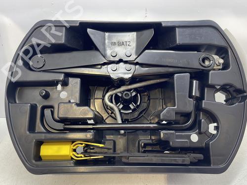 Used Jack Kit CITROËN C4 SPACETOURER (3D_) 1.5 BlueHDi 130 (131 hp) 29222525