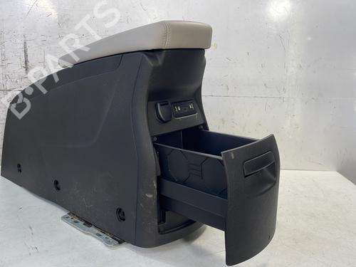 Conjunto de bancos Conjunto de bancos RENAULT SCÉNIC IV (J9_) 1.6 dCi 160 (160 hp) 28824103 28824103