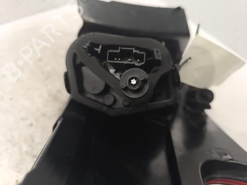 right-taillight-citroen-c5-iii-break-rw_-2008-2009-2010-2011-2012-2013-2014-2015-2016-2017-25374720 main image