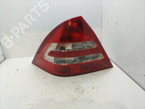 Left taillight MERCEDES-BENZ C-CLASS (W203) C 200 CDI (203.007) 2038201964