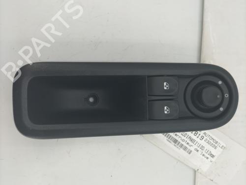 Used Right front window switch RENAULT CLIO III (BR0/1, CR0/1) 1.5 dCi (88 hp) 30929144