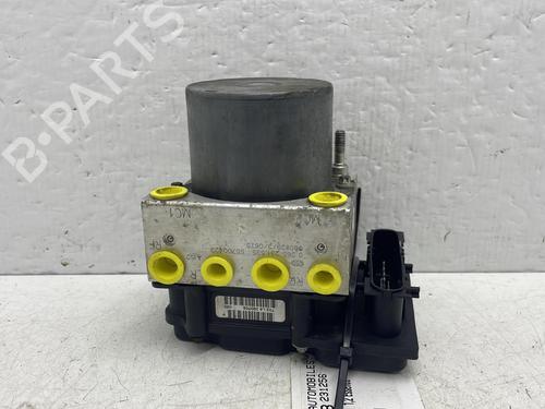 Used ABS pump FIAT GRANDE PUNTO (199_) 1.2 (65 hp) 32041782