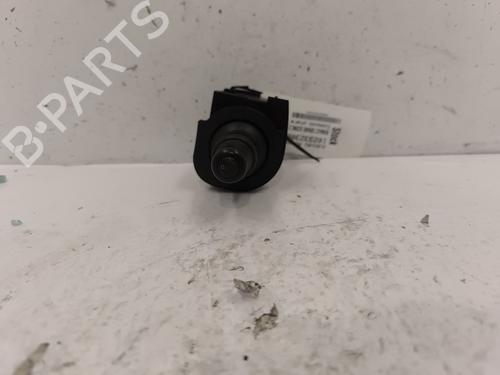 Used Switch Switch RENAULT SCÉNIC II (JM0/1_) 1.5 dCi (JM1E, JM16) (106 hp) 24468842 24468842