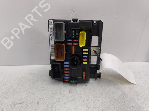 Used Fuse box CITROËN C3 Picasso (SH_) 1.6 HDi (90 hp) 30162488