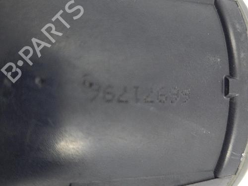 Used Right front fog light Right front fog light PEUGEOT 307 Break (3E) 1.6 HDi 110 (109 hp) 22824647 22824647