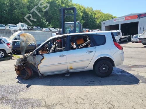 Brugte RENAULT SCÉNIC II (JM0/1_)    4618393