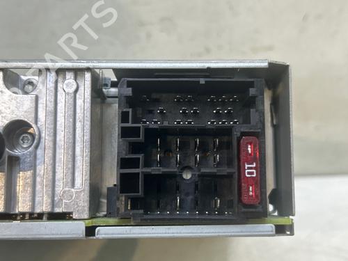 radio-renault-clio-iii-br01-cr01-2005-2006-2007-2008-2009-2010-2011-2012-2013-2014-39894157 main image