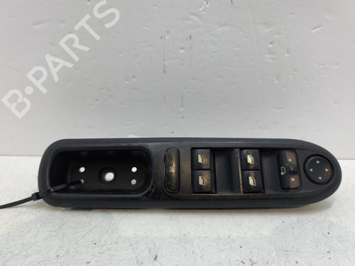 Used Left front window switch PEUGEOT 407 SW (6E_, 6D_) 1.6 HDi 110 (109 hp) 30200256