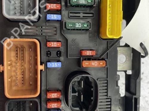 Used Fuse box CITROËN C2 (JM_) 1.4 (73 hp) 22841664