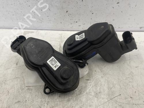Used Electric handbrake BMW 5 (F10) 530 d (245 hp) 23829210
