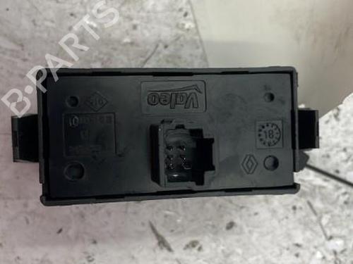 Used Warning switch DACIA SANDERO II TCe 90 (B8M1, B8MA, B8AC) (90 hp) 22840513