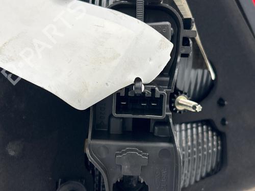 Used Left tailgate light Left tailgate light FORD C-MAX II (DXA/CB7, DXA/CEU) 1.6 TDCi (115 hp) 39894088 39894088