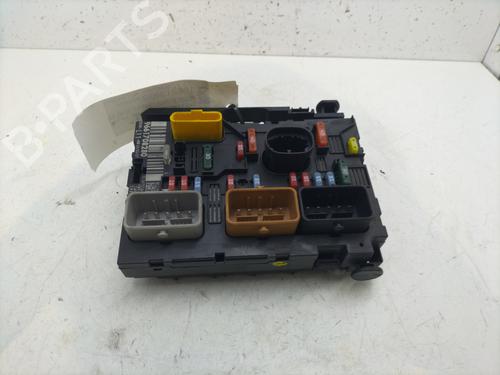 fuse-box-peugeot-307-cc-3b-2003-2004-2005-2006-2007-2008-2009-27506961 main image