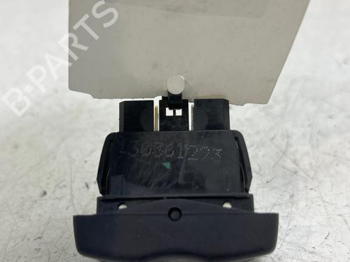 Used Right front window switch Right front window switch 38326431 38326431