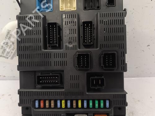 Used Fuse box Fuse box FIAT SCUDO Van (270_, 272_) 2.0 D Multijet (120 hp) 25374603 25374603