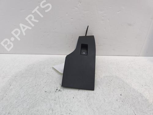 Used Right front window switch SEAT ARONA (KJ7, KJP) 1.0 TSI (116 hp) 30184243