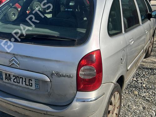 Left front fog light CITROËN XSARA PICASSO (N68) 1.6 HDi | BP31068007C30 