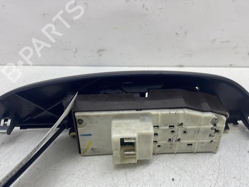 Left front window switch TOYOTA YARIS (_P1_) 1.4 D-4D (NLP10_, NLP10R) | BP29582100I27 