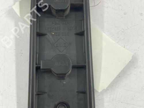 Lampeholder Lampeholder CHRYSLER VOYAGER / GRAND VOYAGER III (GS_, NS_) 2.4 i (151 hp) 22817607 22817607