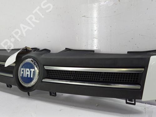 Grille FIAT PANDA (169_) 1.2 (169.AXB11, 169.AXB1A) | BP22824304C40 