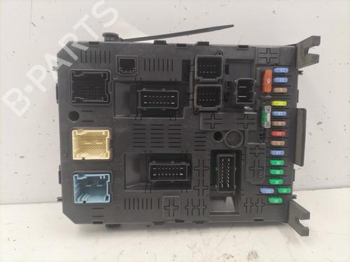 Used Fuse box PEUGEOT 308 I (4A_, 4C_) 1.6 HDi (90 hp) 23829371