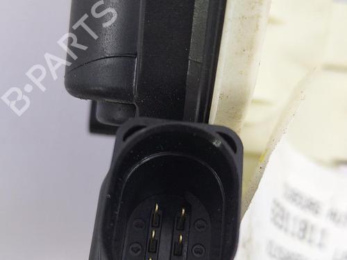 Used Front right lock VW TIGUAN (5N_) 2.0 TDI (150 hp) 22822801