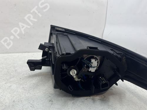 left-taillight-ds-ds-3-ds-3-crossback-ur_-uc_-uj_-2018-29438740 main image
