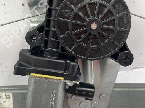 Used Front left window mechanism Front left window mechanism DACIA SANDERO II 1.2 (75 hp) 22845495 22845495