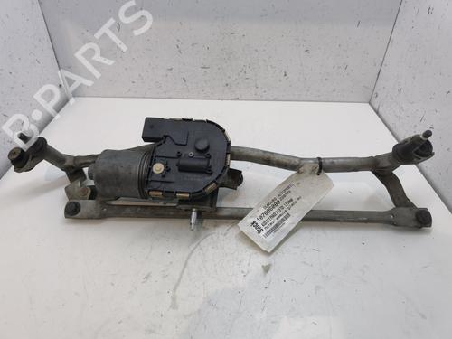 Used Front wiper motor AUDI A3 (8P1) 1.9 TDI (105 hp) 26911409