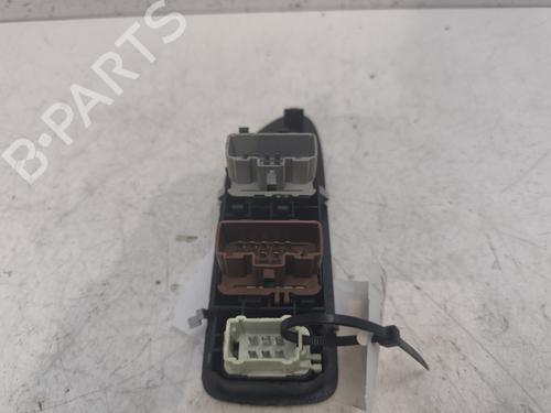 switch-renault-laguna-ii-bg01_-2001-2002-2003-2004-2005-2006-2007-28064974 main image