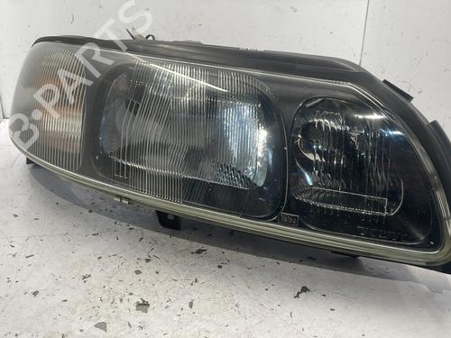 Højre forlygte VOLVO S60 I (384) 2.4 (140 hp) 22847556