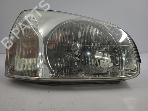 Used Right headlight HYUNDAI SANTA FÉ I (SM) 2.0 CRDi 4x4 (113 hp) 22824279