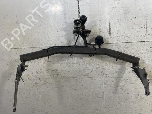 Used Tow ball/Mechanism FIAT QUBO (225_) 1.3 D Multijet (225CXB1A, 225AXB1A, 225CXB11, 225AXB11,... (75 hp) 28531746