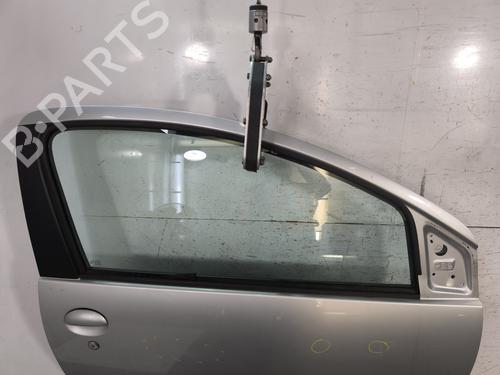 Right front door PEUGEOT 107 (PM_, PN_) 1.4 HDi | BP28610352C3