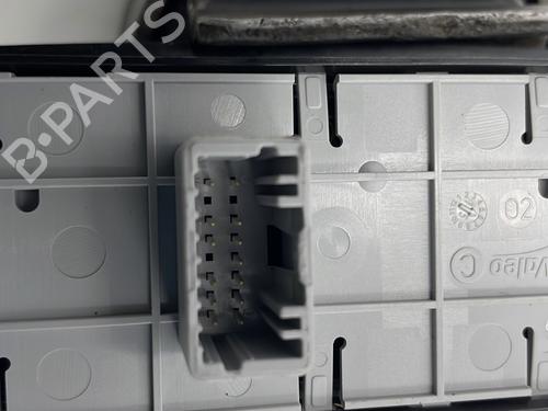 Used Switch Switch RENAULT MEGANE III Hatchback (BZ0/1_, B3_) 1.5 dCi (BZ09, BZ0D, BZ1W, BZ29, BZ14) (110 hp) 23830376 23830376