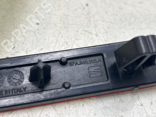 Used Rear bumper right light Rear bumper right light 37661285 37661285