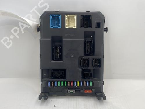 fuse-box-citroen-c3-ii-sc_-2009-31966021 main image