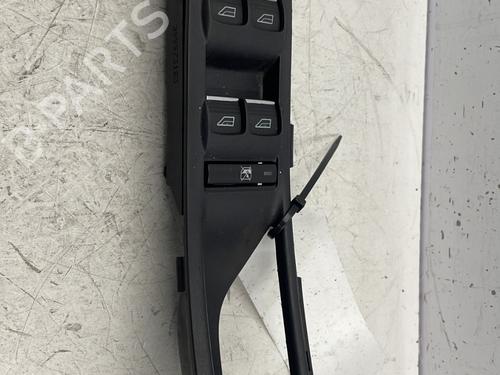 switch-ford-focus-iii-2010-2011-2012-2013-2014-2015-2016-2017-2018-2019-2020-23830983 main image