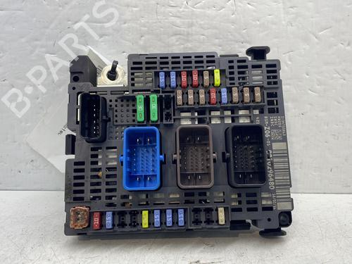 Caixa de fusíveis DS DS 4 / DS 4 CROSSBACK (NX_) 1.6 BlueHDi 120 (120 hp) 31582276