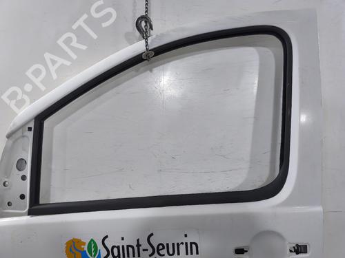 Used Left front door Left front door 38029954 38029954