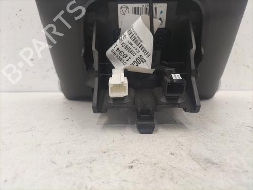 display-monitor-citroen-c4-cactus-2014-24894500 main image